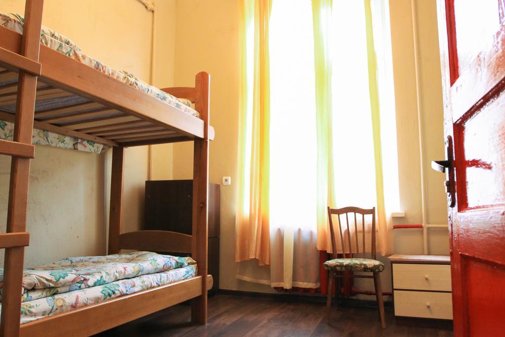 Hollywood Home Hostel Leópolis Habitación foto
